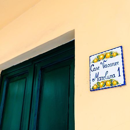 Mare Luna - Appartamento Nel Centro Storico Di Salerno Eksteriør billede